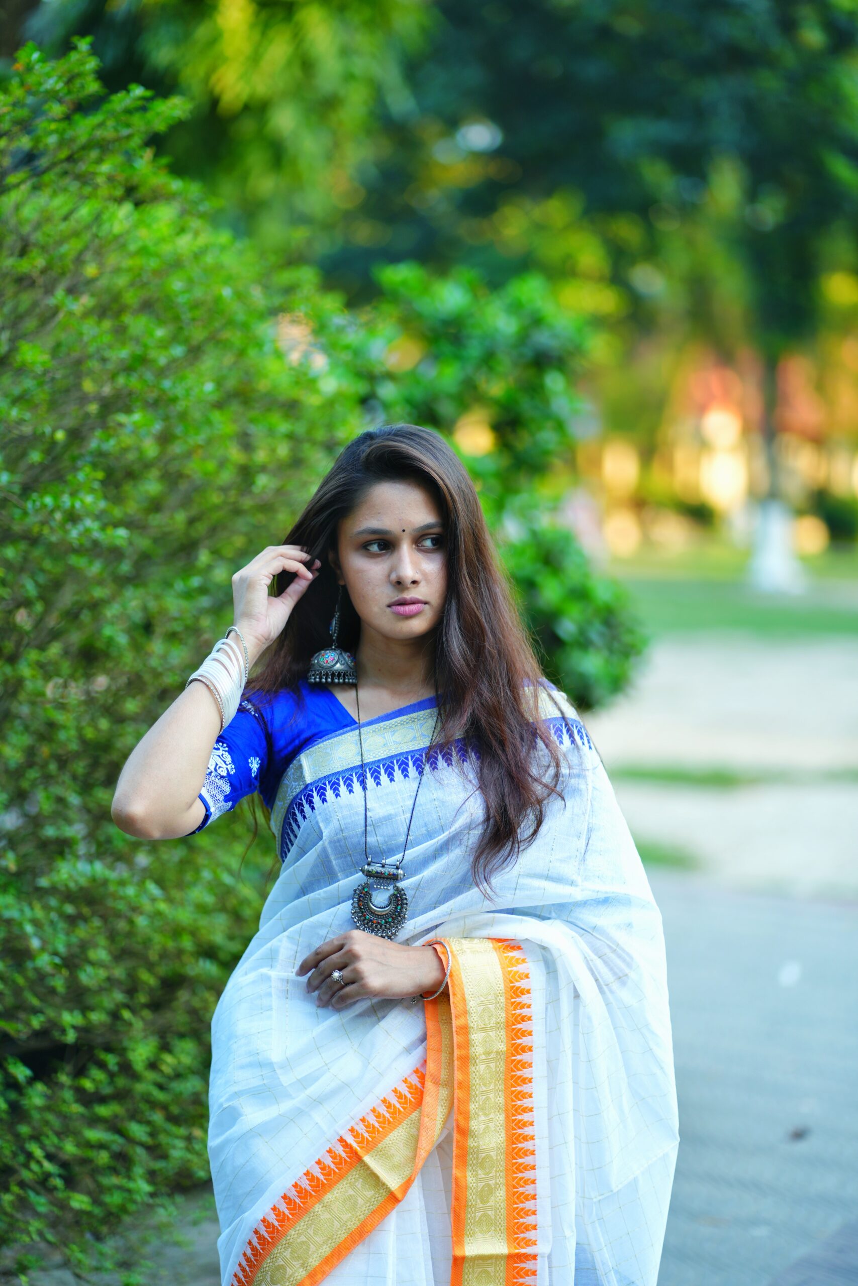 Trendy White Checkered Tangail Silk (সিল্ক) - Image 5