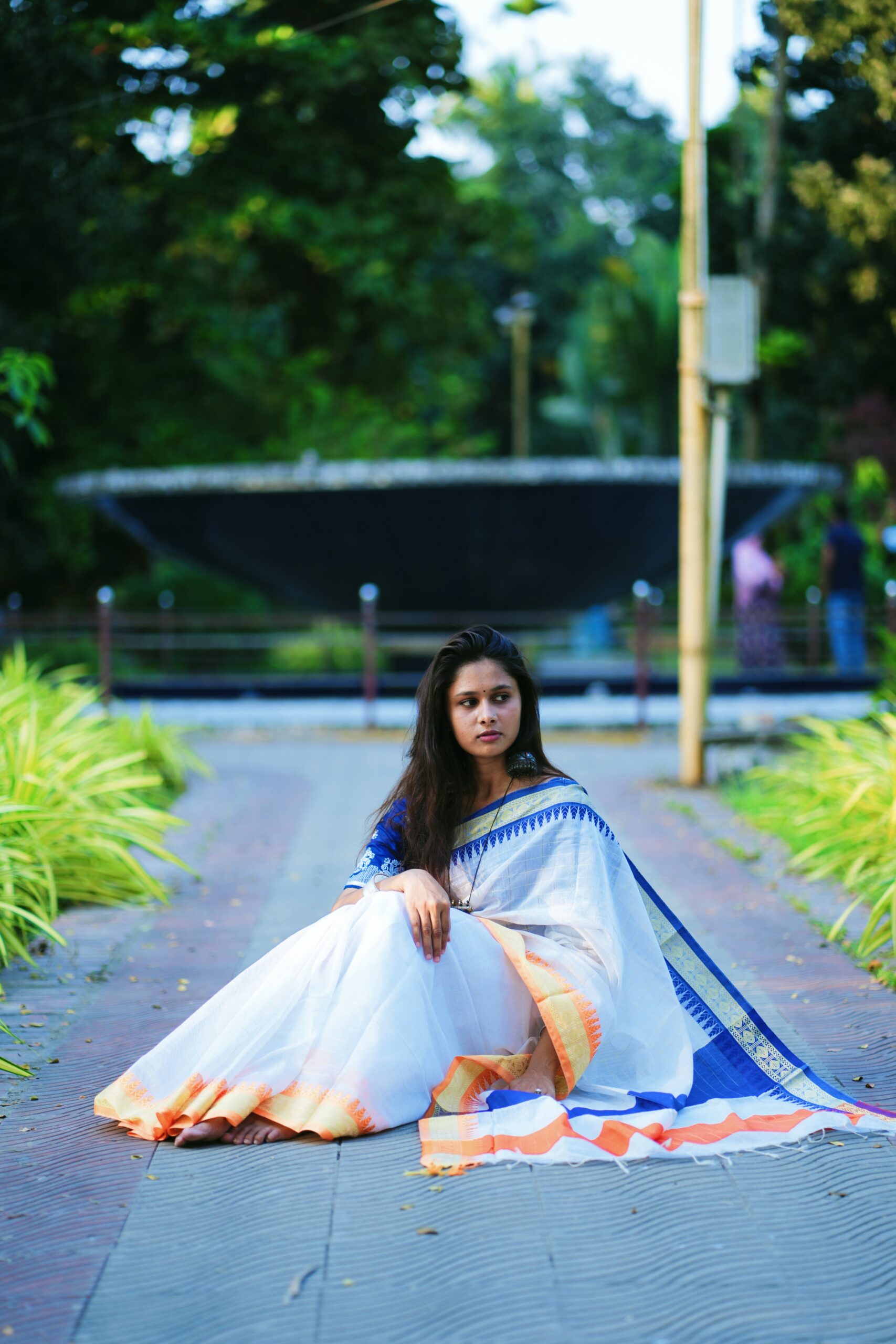Trendy White Checkered Tangail Silk (সিল্ক) - Image 3